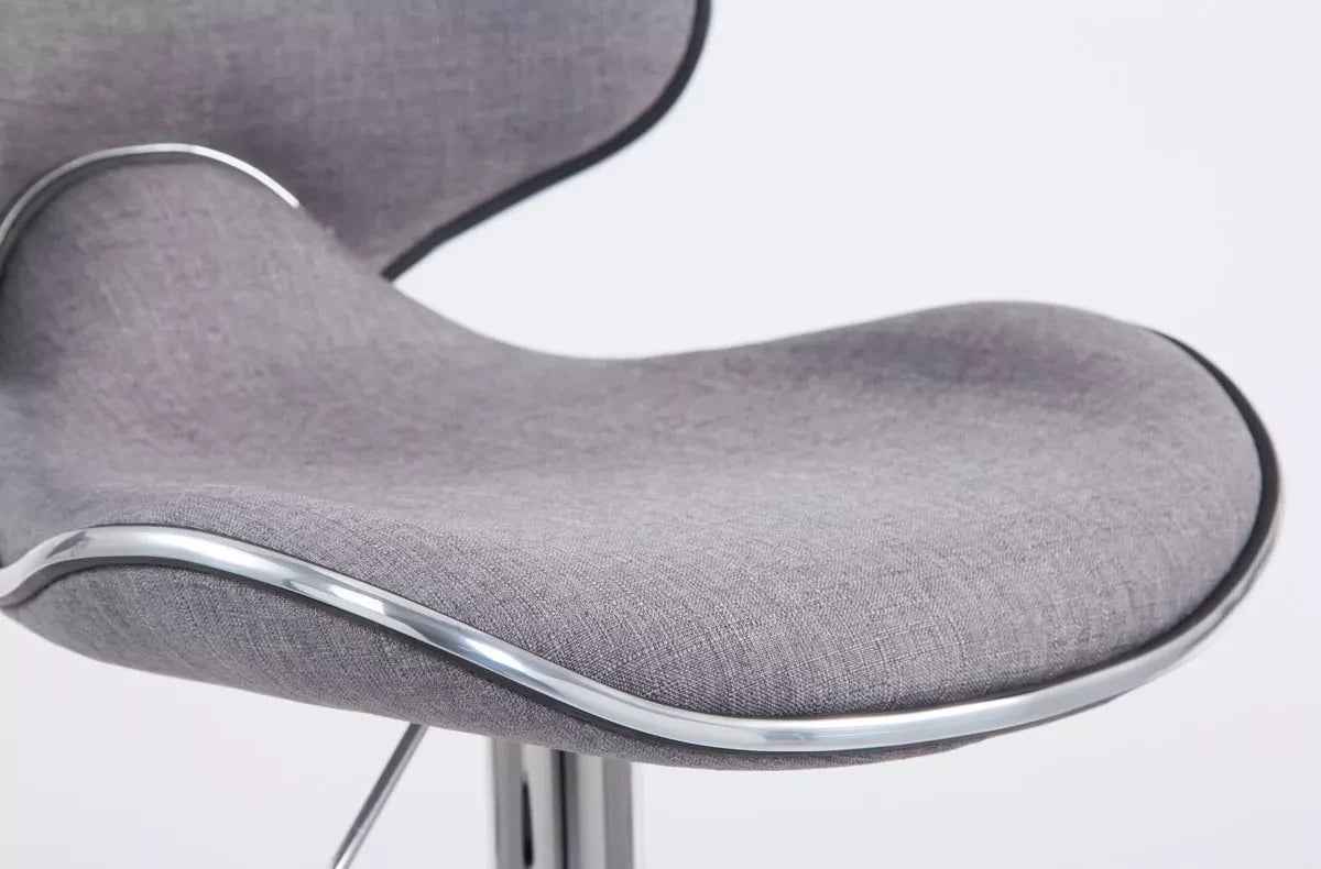 In And OutdoorMatch Barkruk Mina - Lichtgrijs/Zilver - Chroom - Industrieel Design - Rugleuning - Voetensteun - Gestoffeerde Zitting Barkrukken / hocker