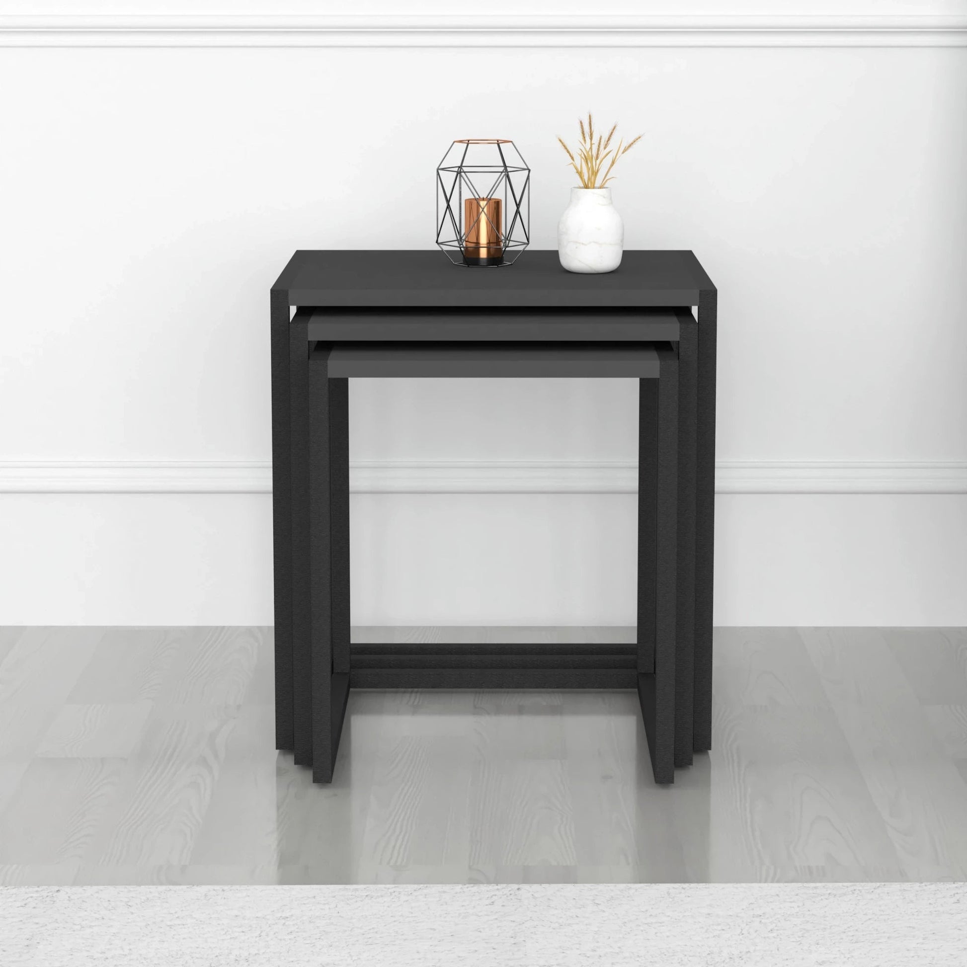 In And OutdoorMatch Bijzettafel Josefine - Set van 3 - Zwart en antraciet - MDF en Metaal Poedercoating - Stijlvol Design - 55x60x30cm Bijzetttafel
