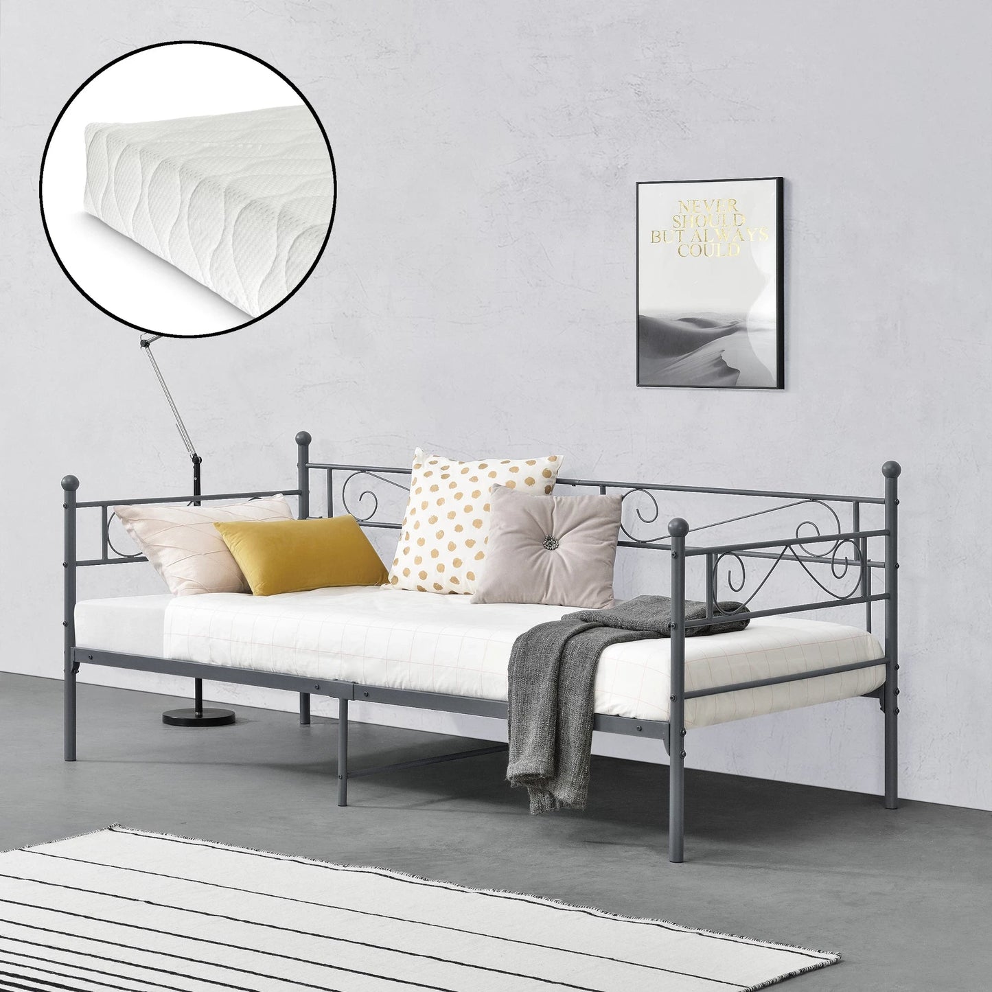 In And OutdoorMatch Eenpersoonsslaapbank Zizi - Met Matras - 90x200 cm - Donkergrijs - Vintage Design - Metalen Bedframe Eén persoon slapen