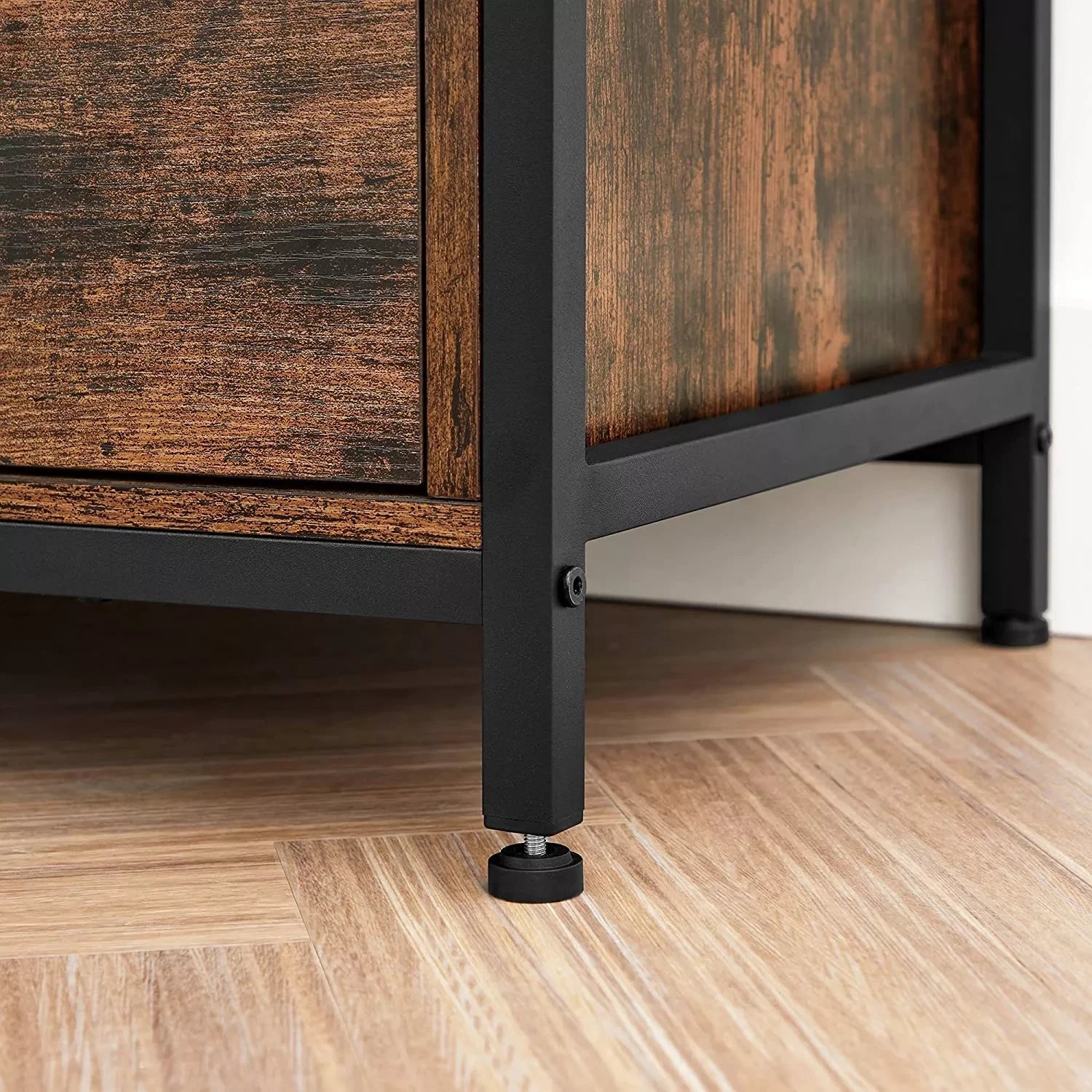 In And OutdoorMatch Kast Jose - Voor Reys tot 65 inch - Met 3 Laden - 147x40x50cm - Industrieel Design - Stalen Frame - Vintage Bruin/Zwart TV-meubel